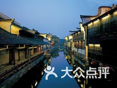 清凉夏日冰淇淋
